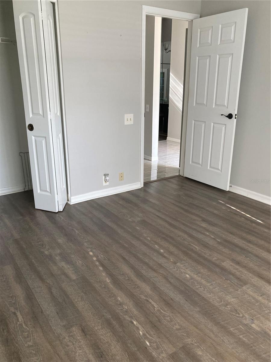 2907 Featherstone Drive, FL
