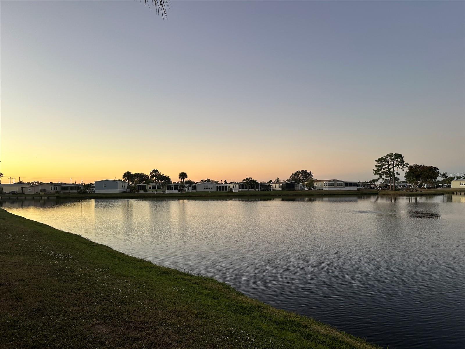 109 Lakeview Dr, FL