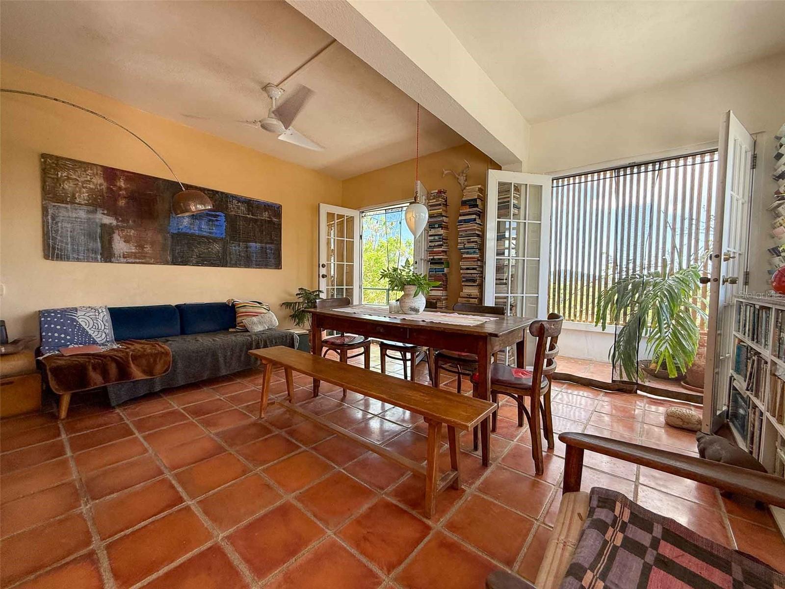 213 Calle Iglesias, PR