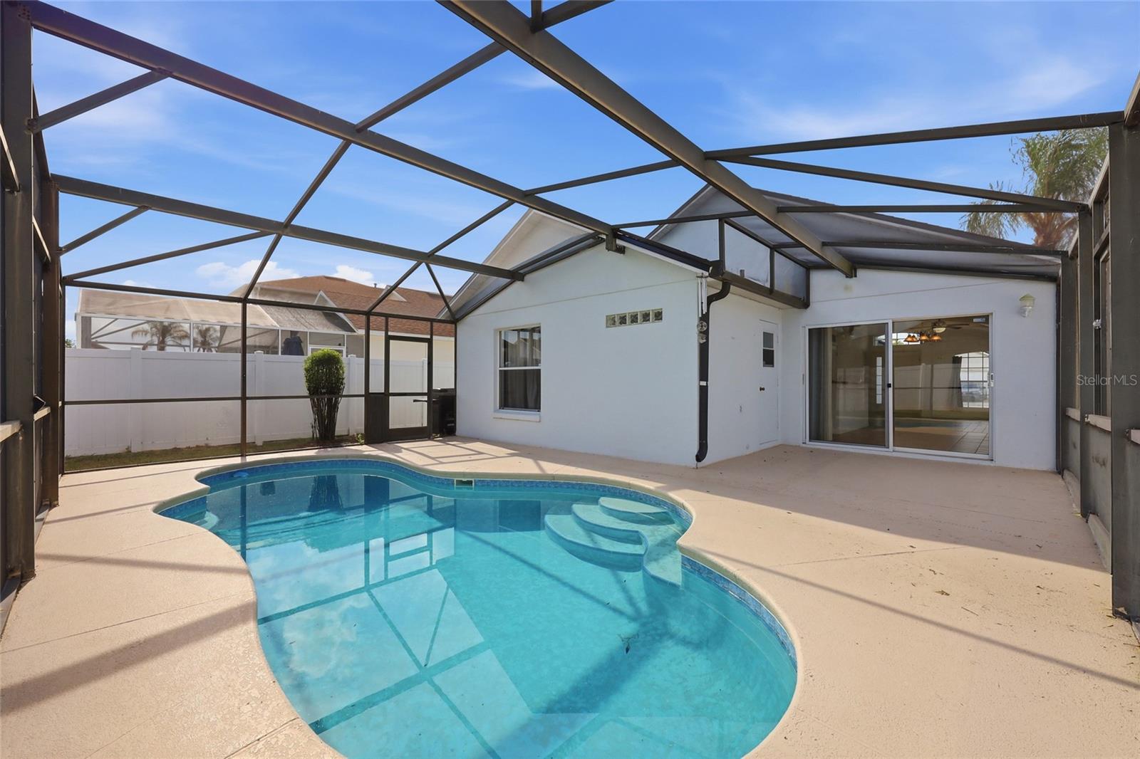 121 Sonja Circle, FL