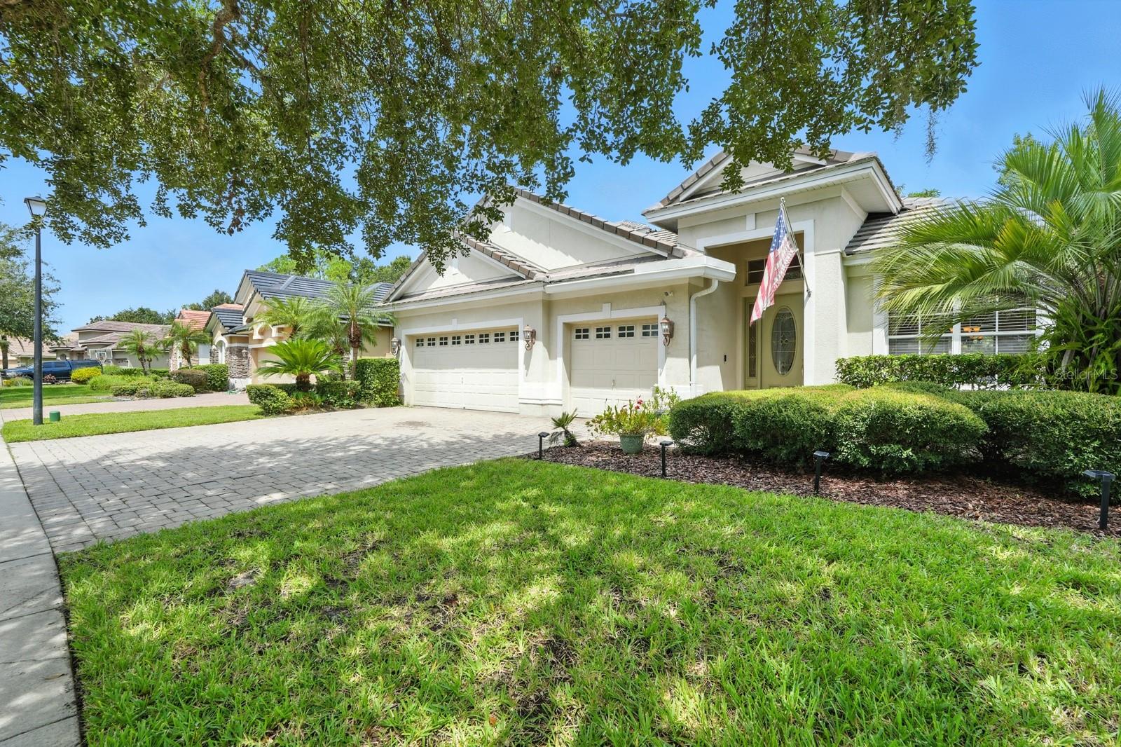 836 Wood Briar Loop, FL