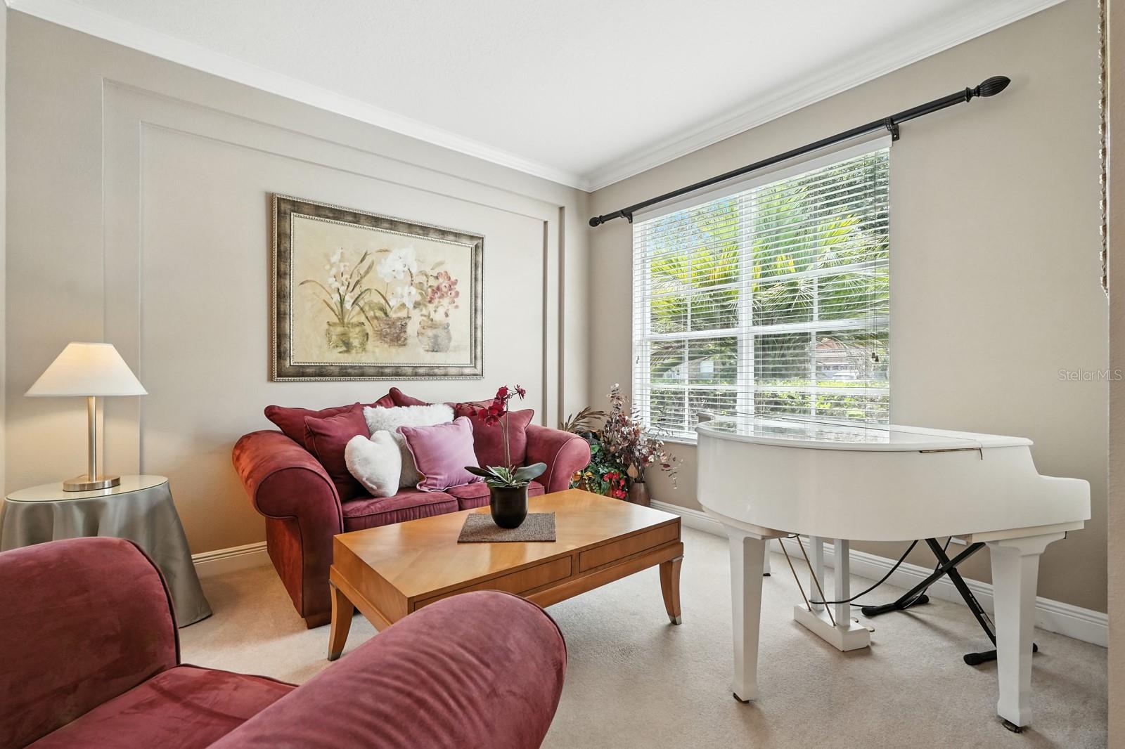 836 Wood Briar Loop, FL