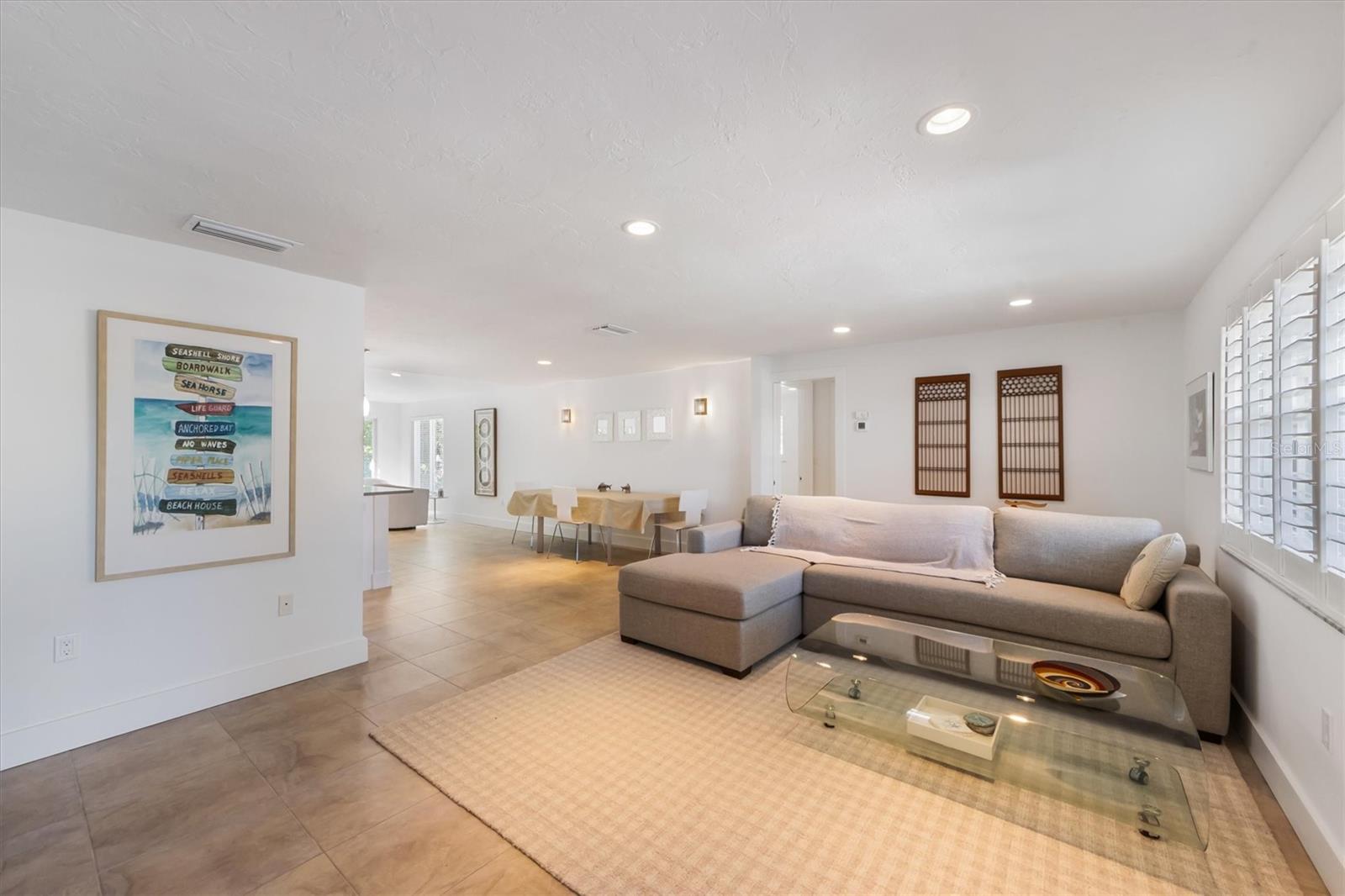 413 Poinsettia Road, FL