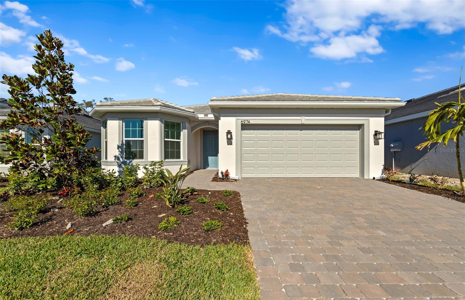6974 Minneola Court, FL