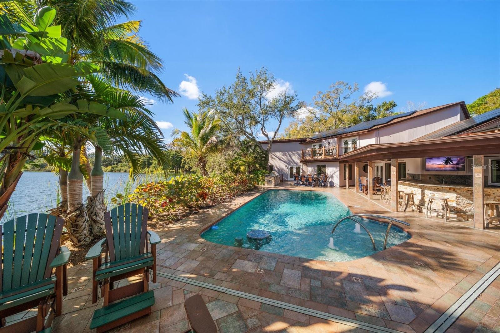 2402 Pine Hammock, FL
