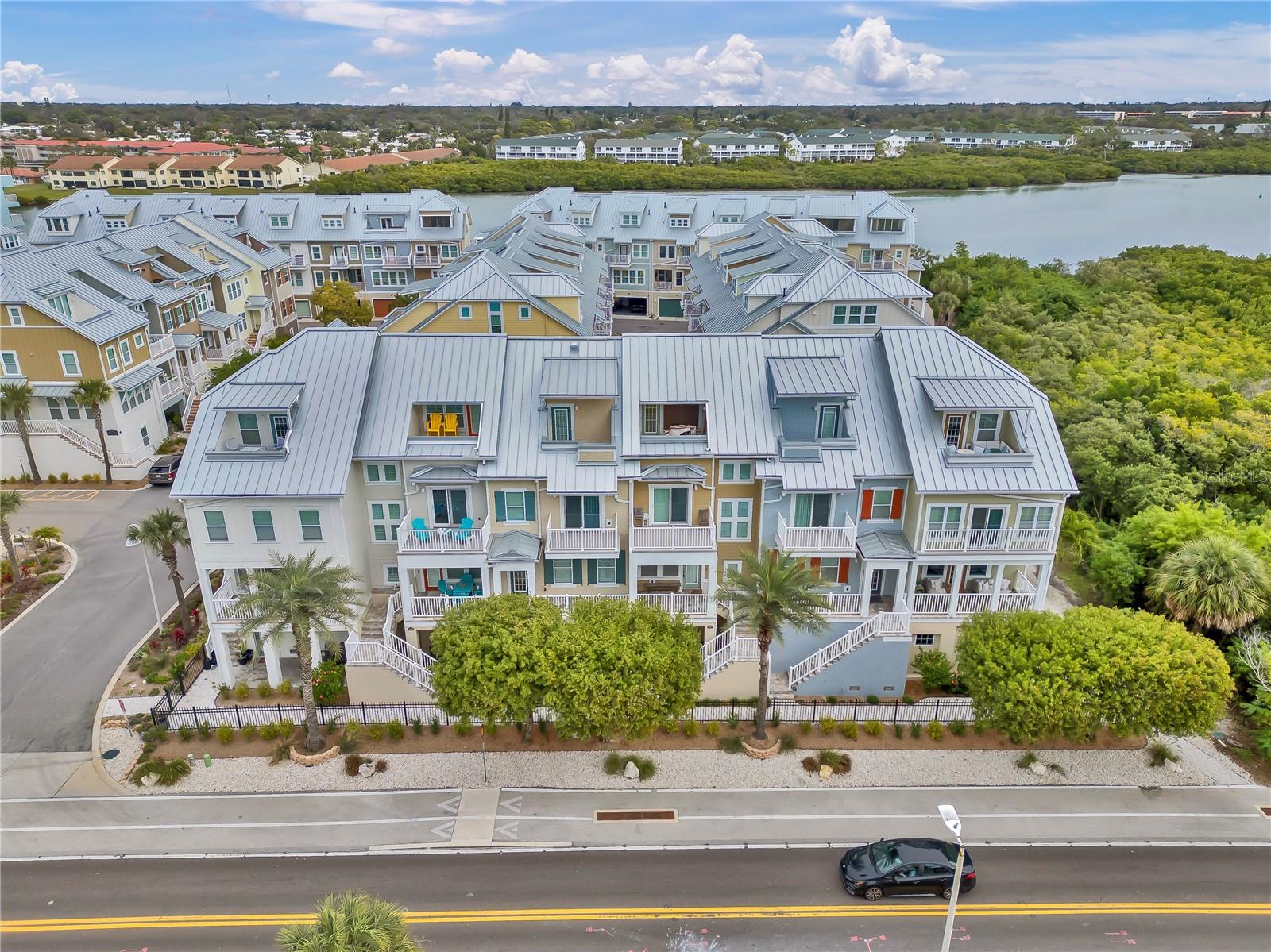 19915 Gulf Blvd #204, FL