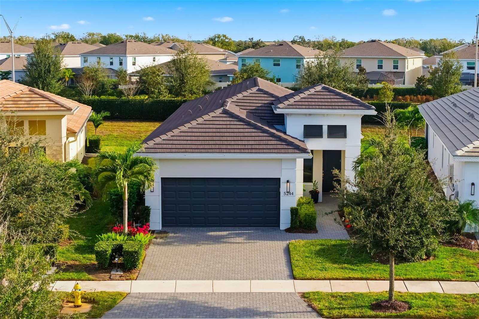 5244 Barnett Circle, FL
