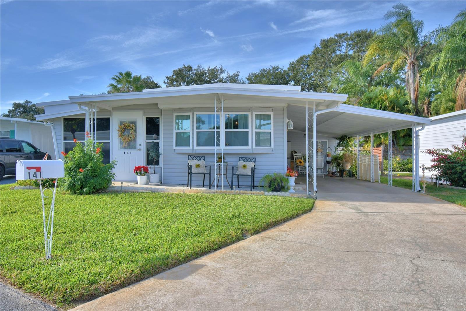 141 Paradise Ln, FL