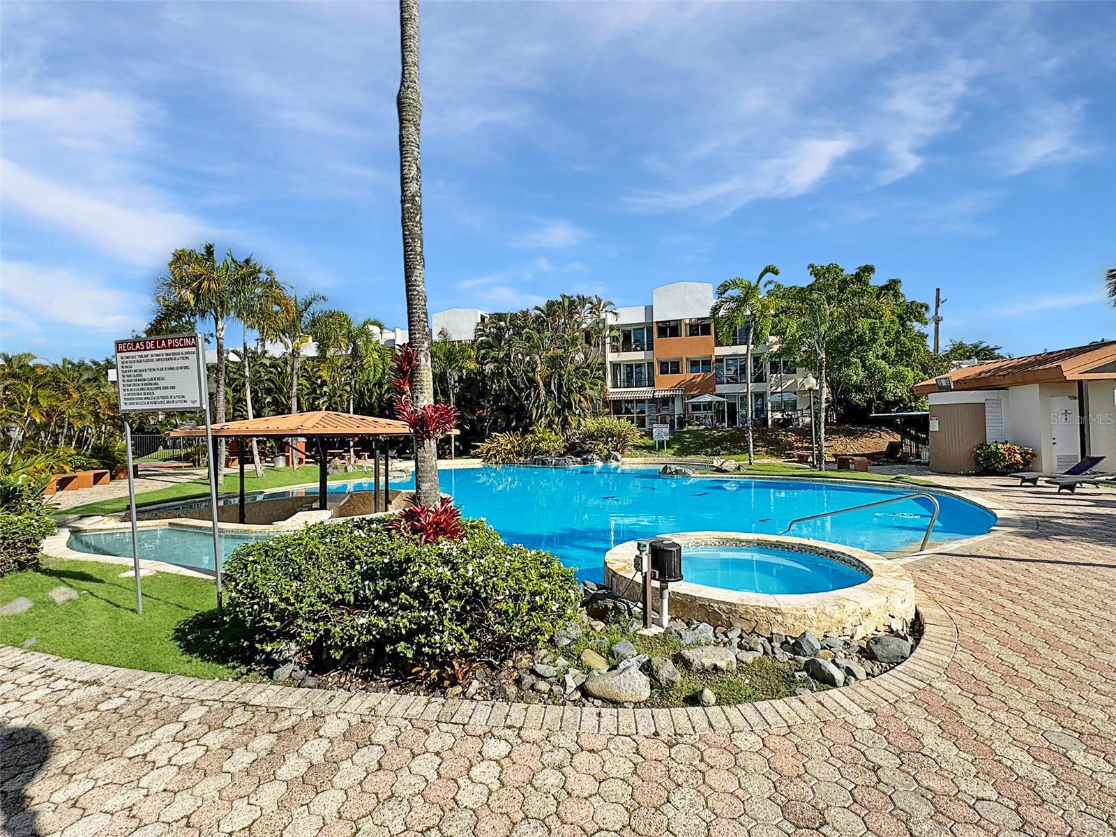 Cond Valles De Torrimar Blvd. Pedro Fullana Virella, PR