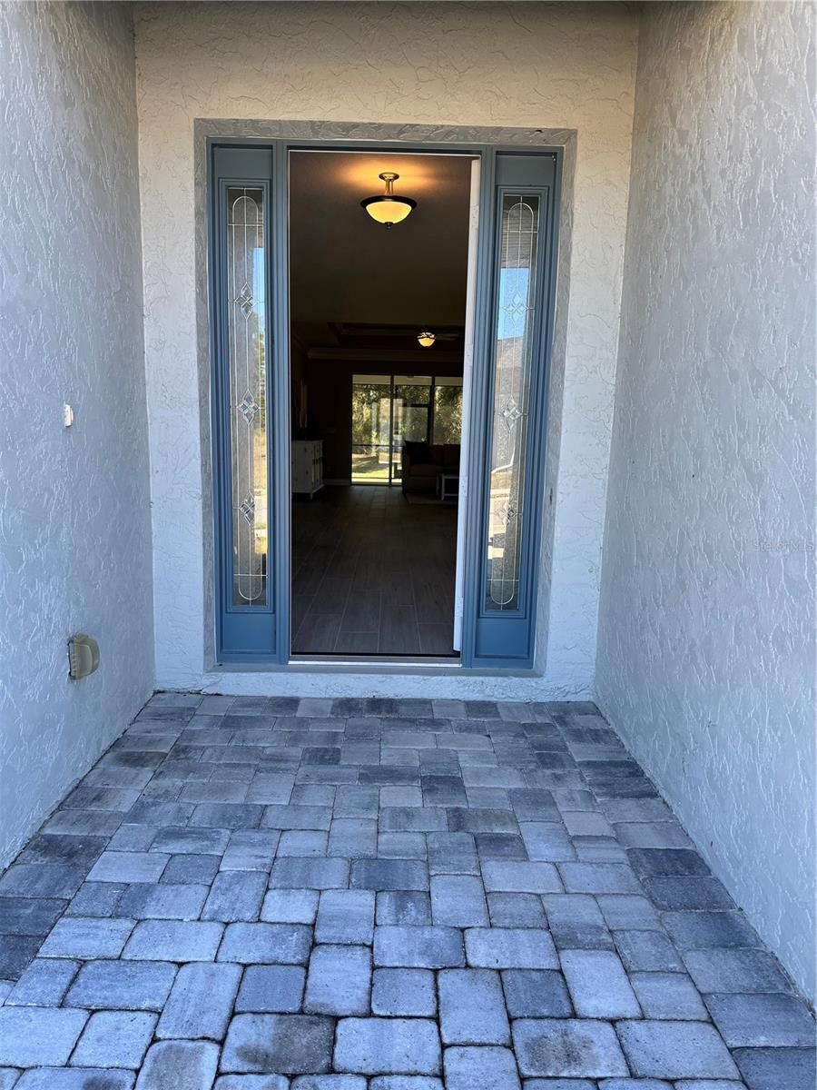 720 Redbud Court, FL