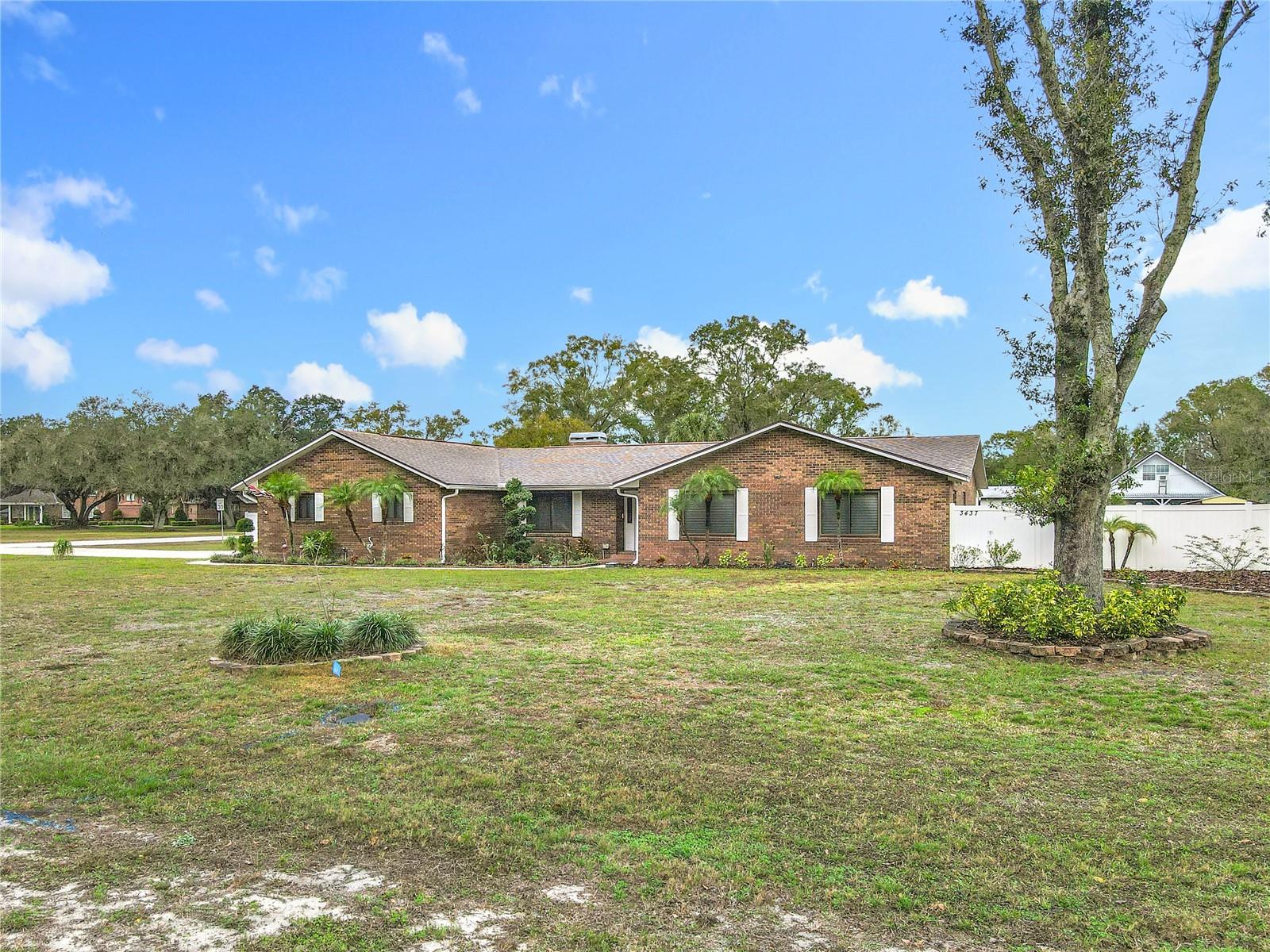 3437 Oakview Drive, FL