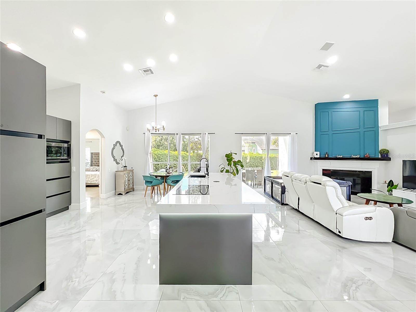 9226 Longfellow Place, FL