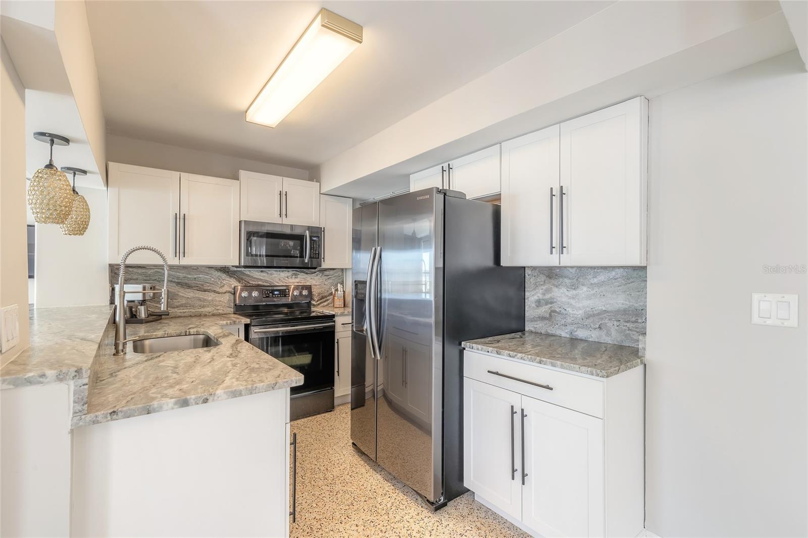 2900 Peninsula Drive, FL