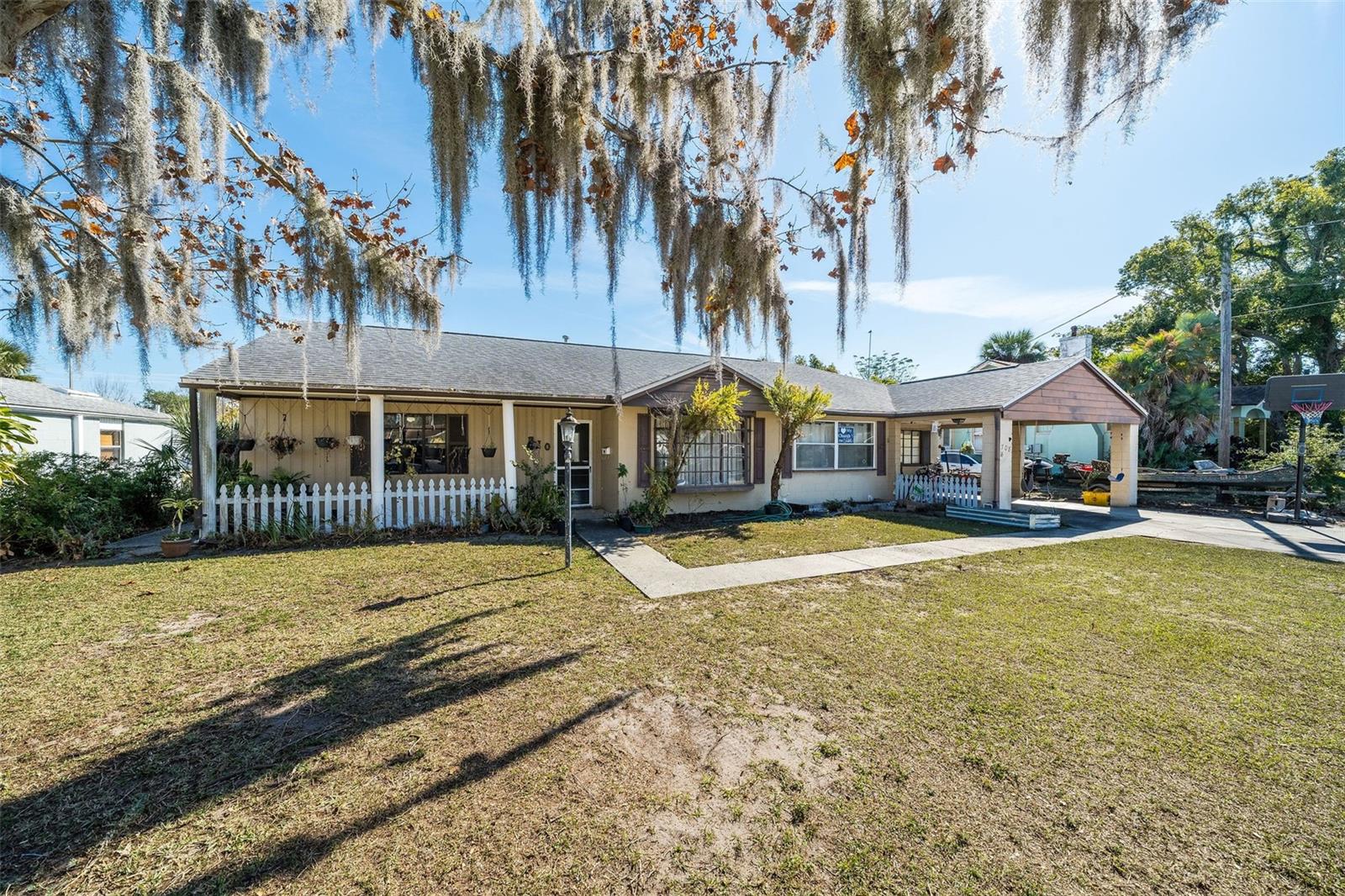 708 Saint Clair Abrams Avenue, FL