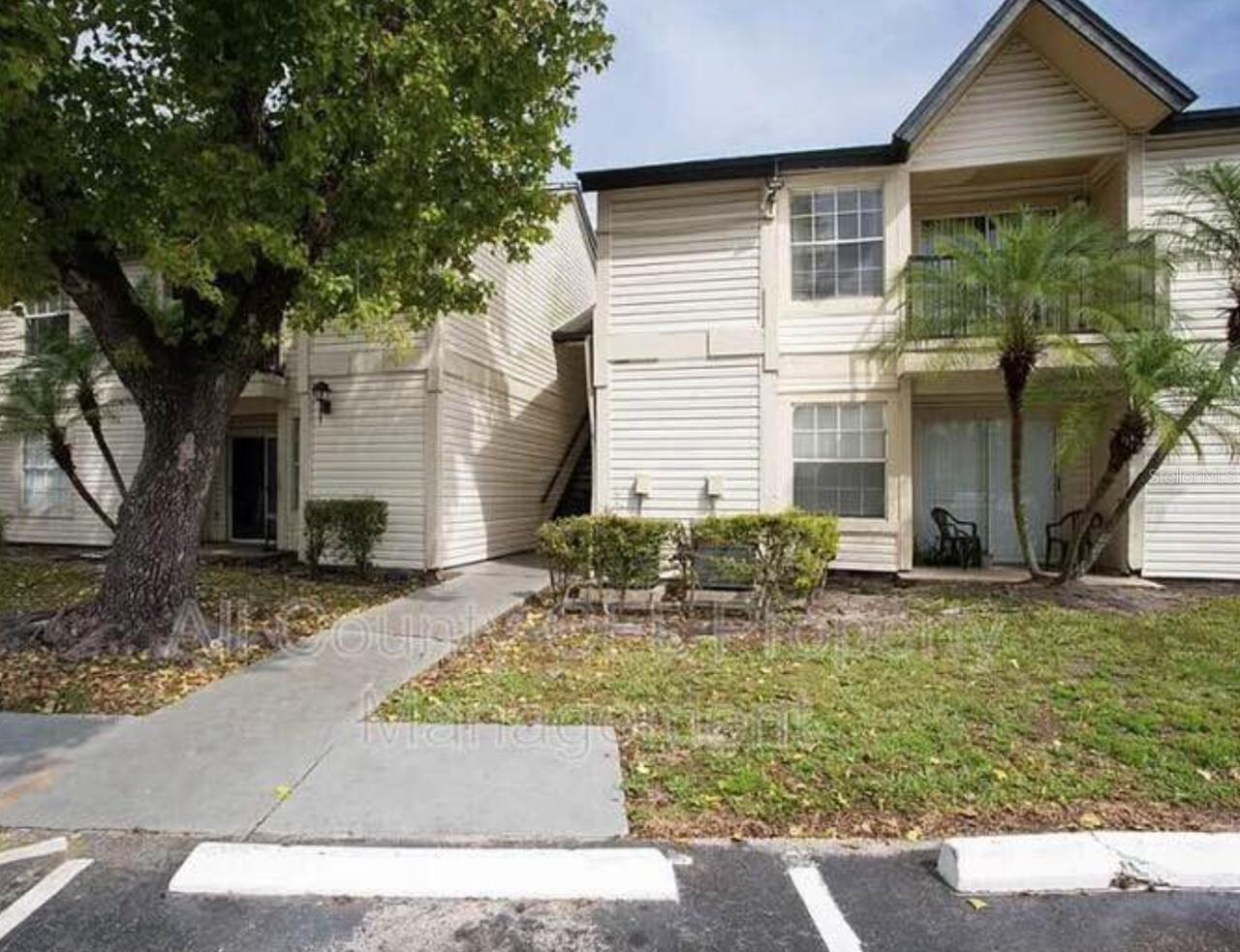 1956 Lake Atriums Circle, FL