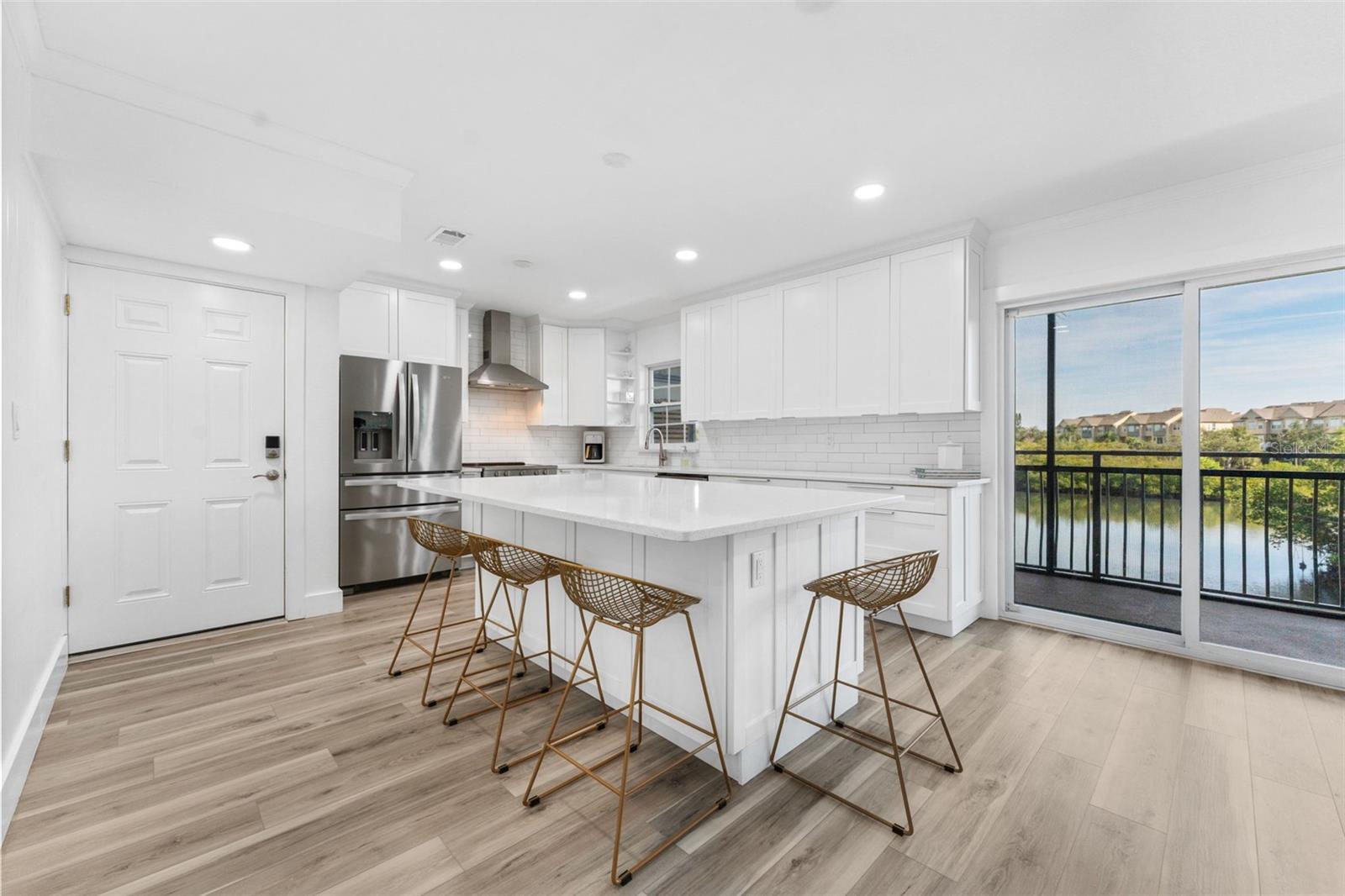 8806 Bay Pointe Drive, FL