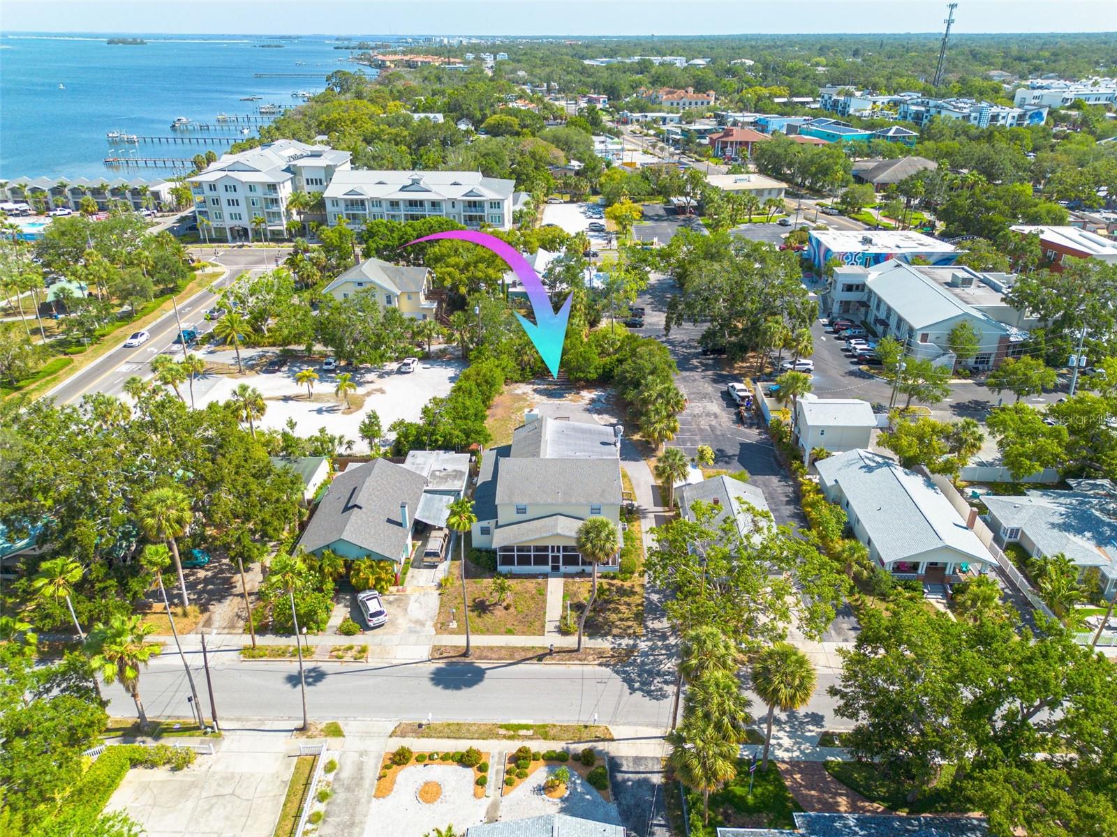 220 Scotland Street, FL
