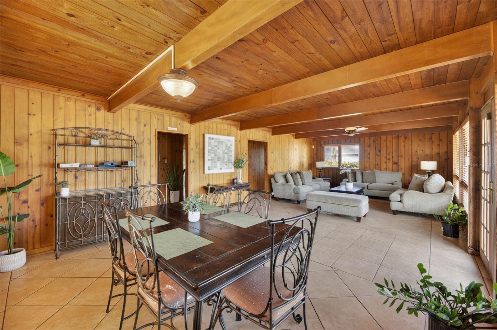 12 Chardon, PR