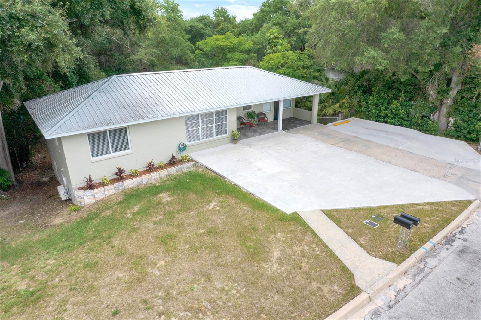 1347 East Ave, FL