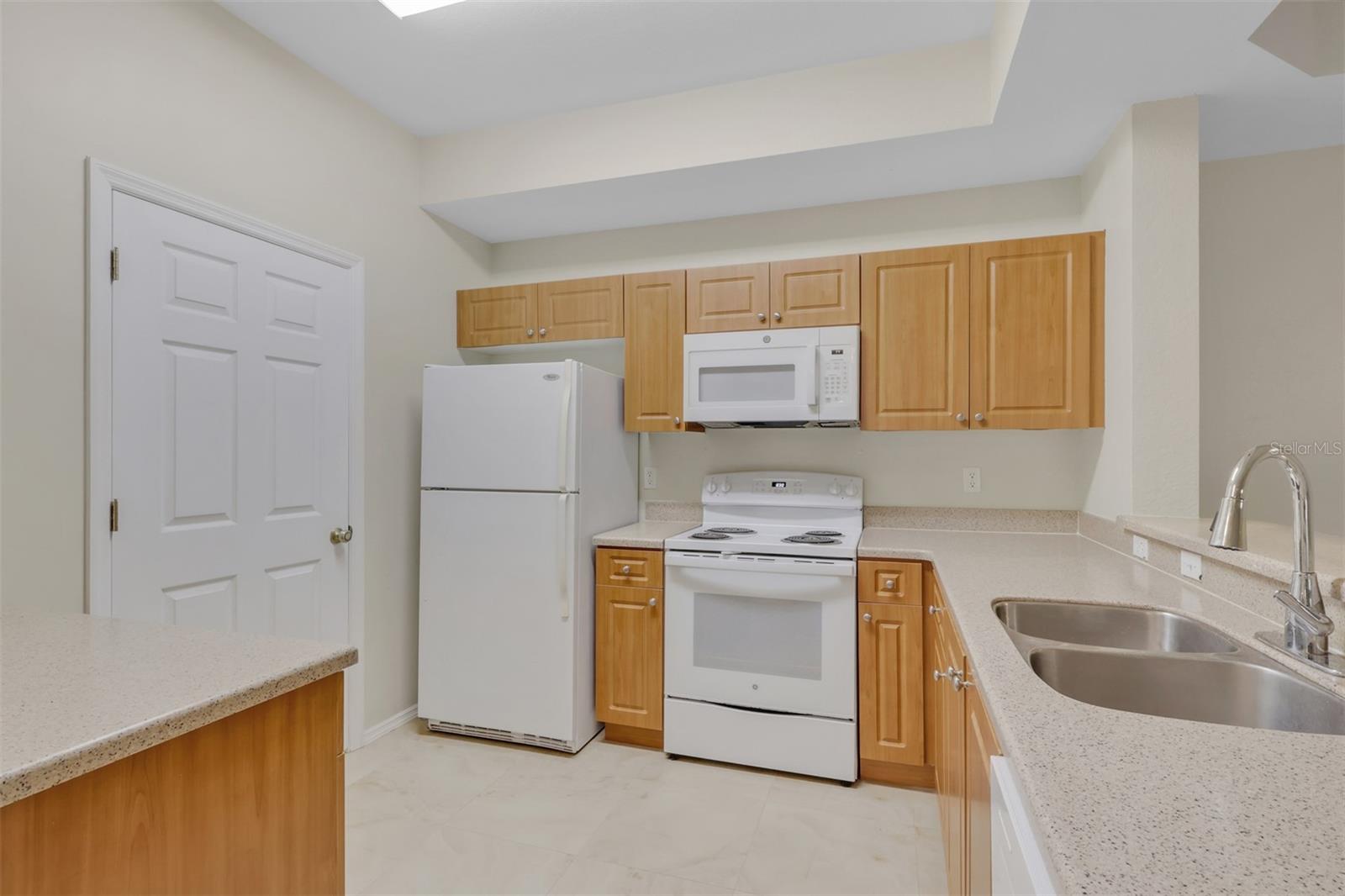 9025 Colby Drive, FL