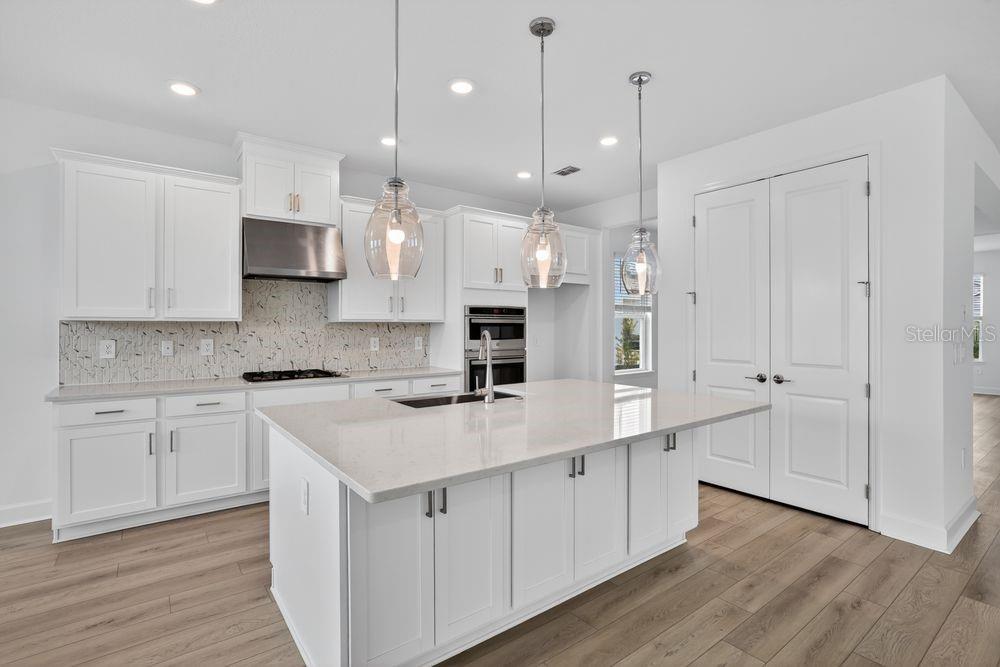 5125 Slate Hue Place, FL