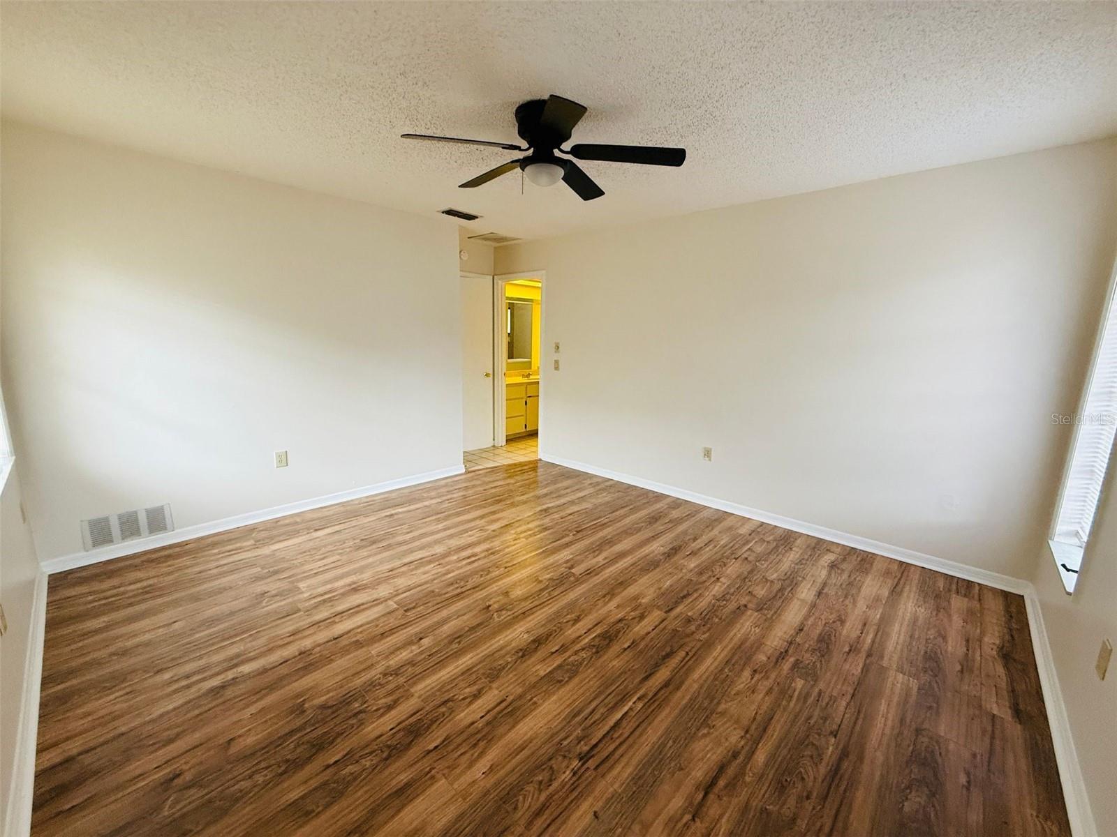 8992 Hernando Way, FL