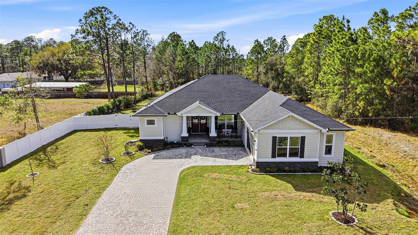8001 Woodleaf Blvd, FL