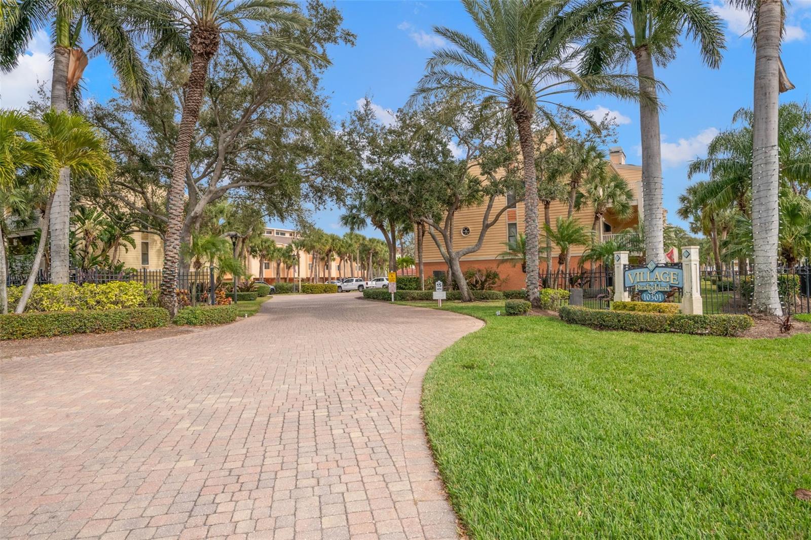 529 Sandy Hook Rd, FL