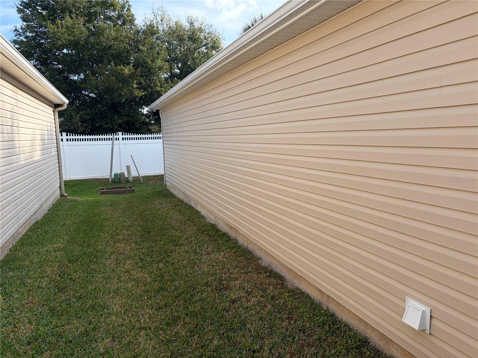 675 Kendall Court, FL