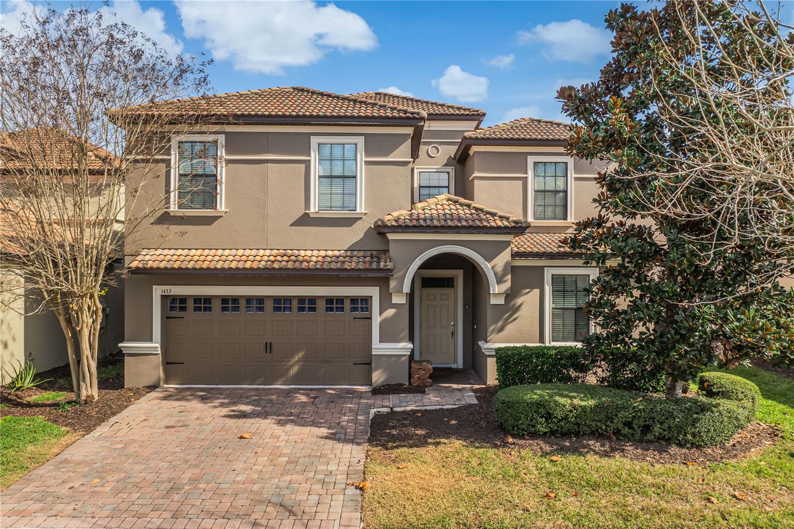 1433 Thunderbird Road, FL