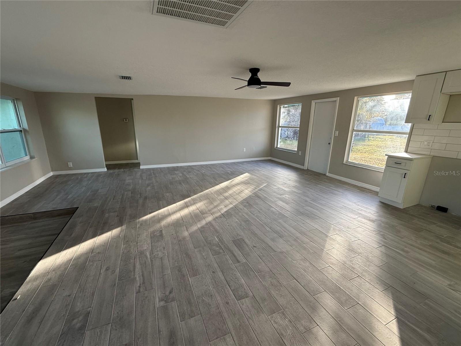 105 Sylvania Avenue, FL