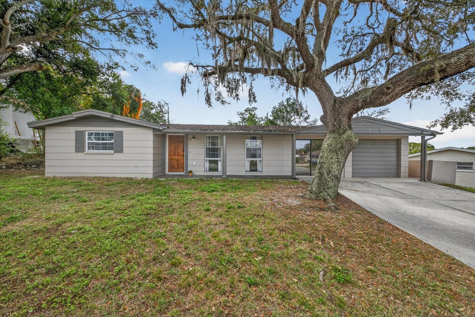 5404 Front Drive, FL