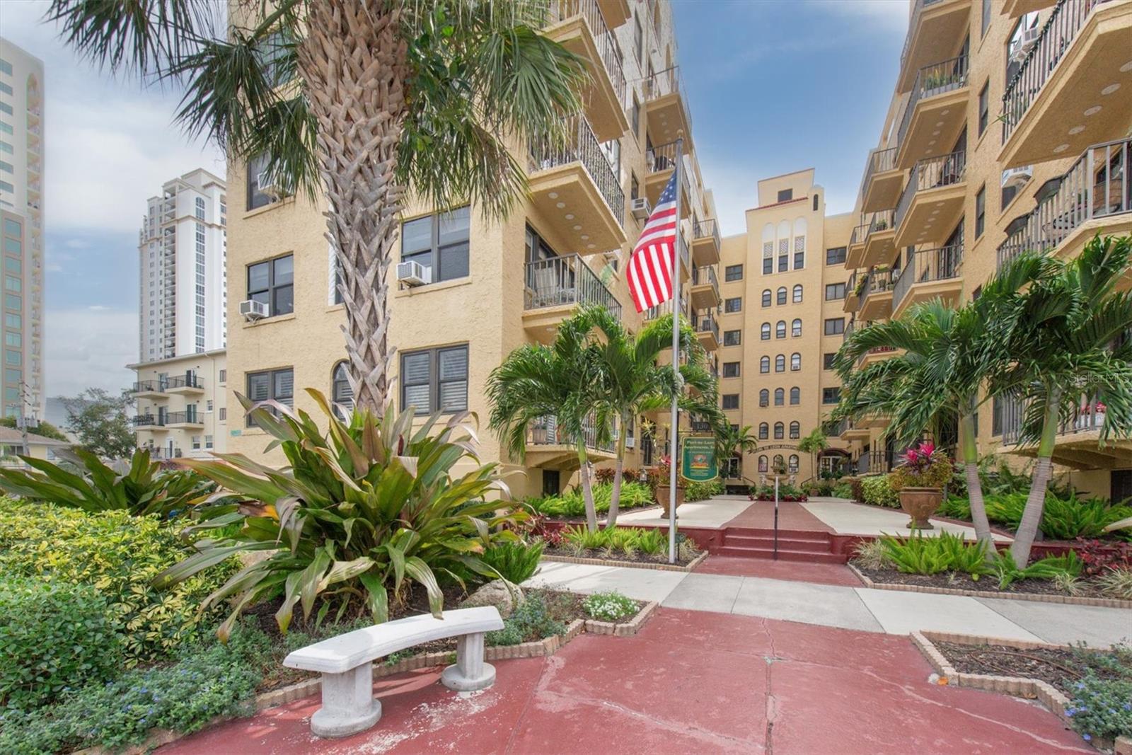 130 4th Avenue, FL