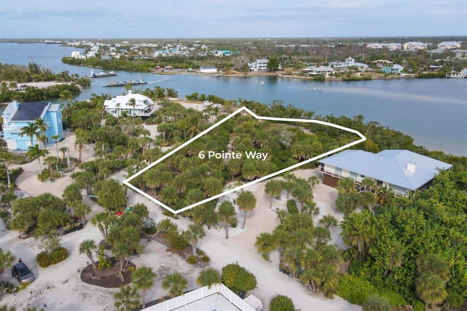 6 Point Way, FL
