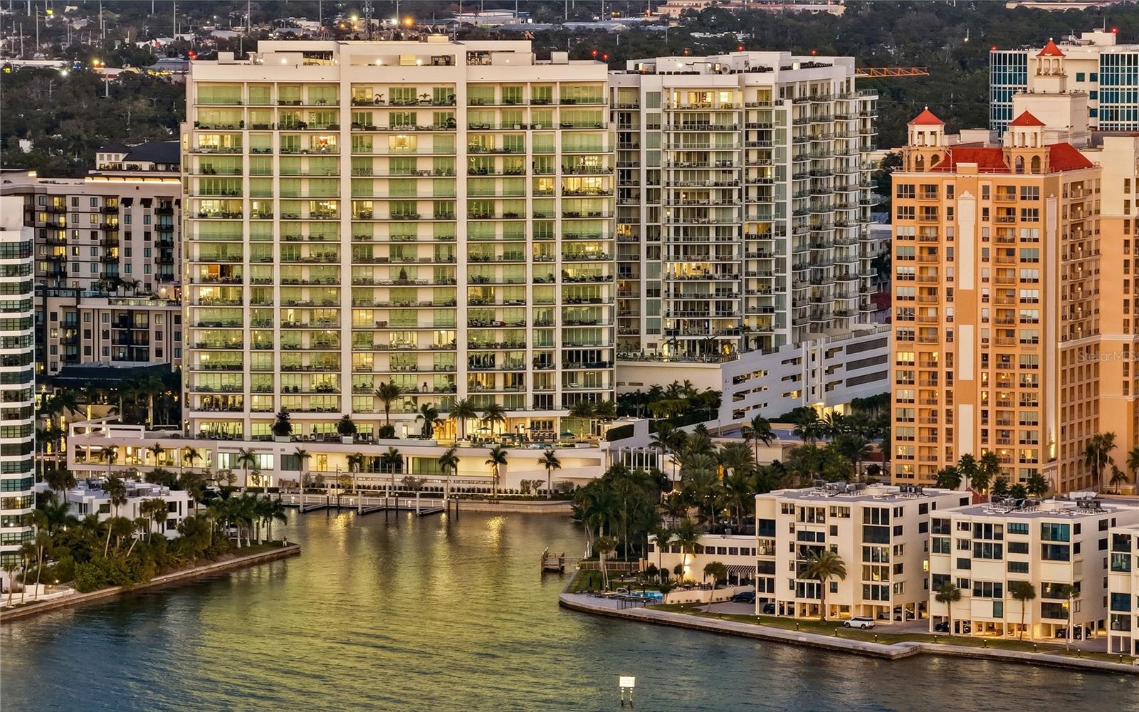 401 Quay Commons, FL