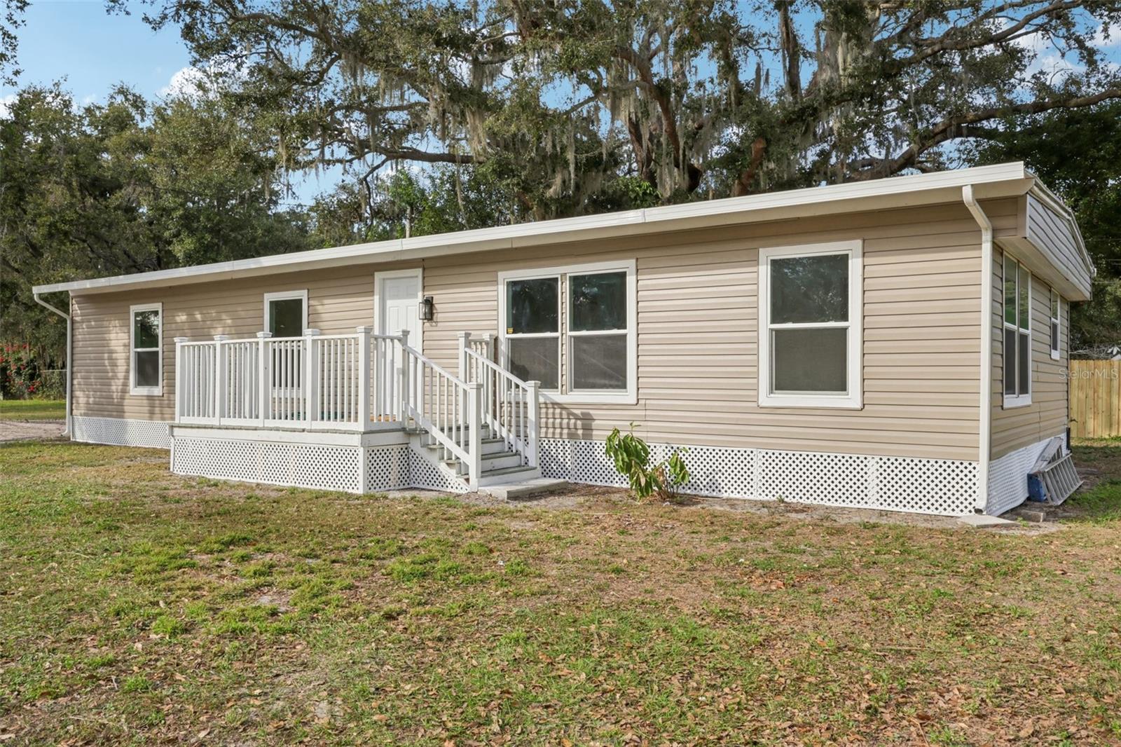 1427 Combee Lane, FL