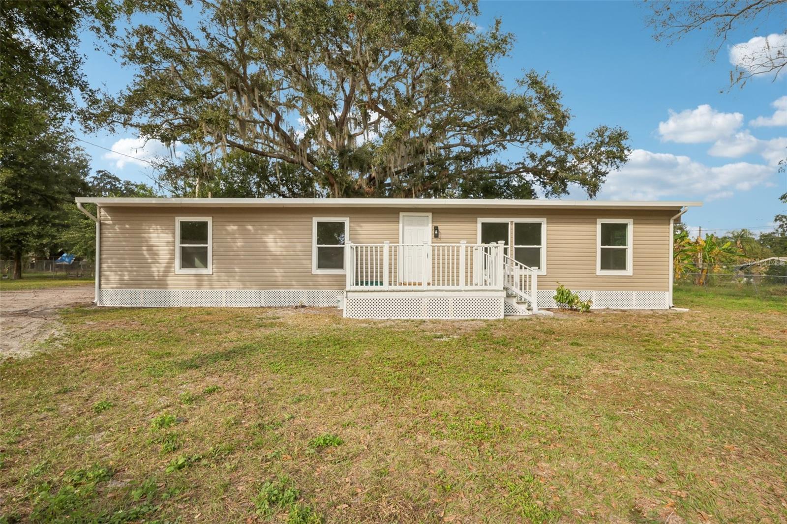 1427 Combee Lane, FL