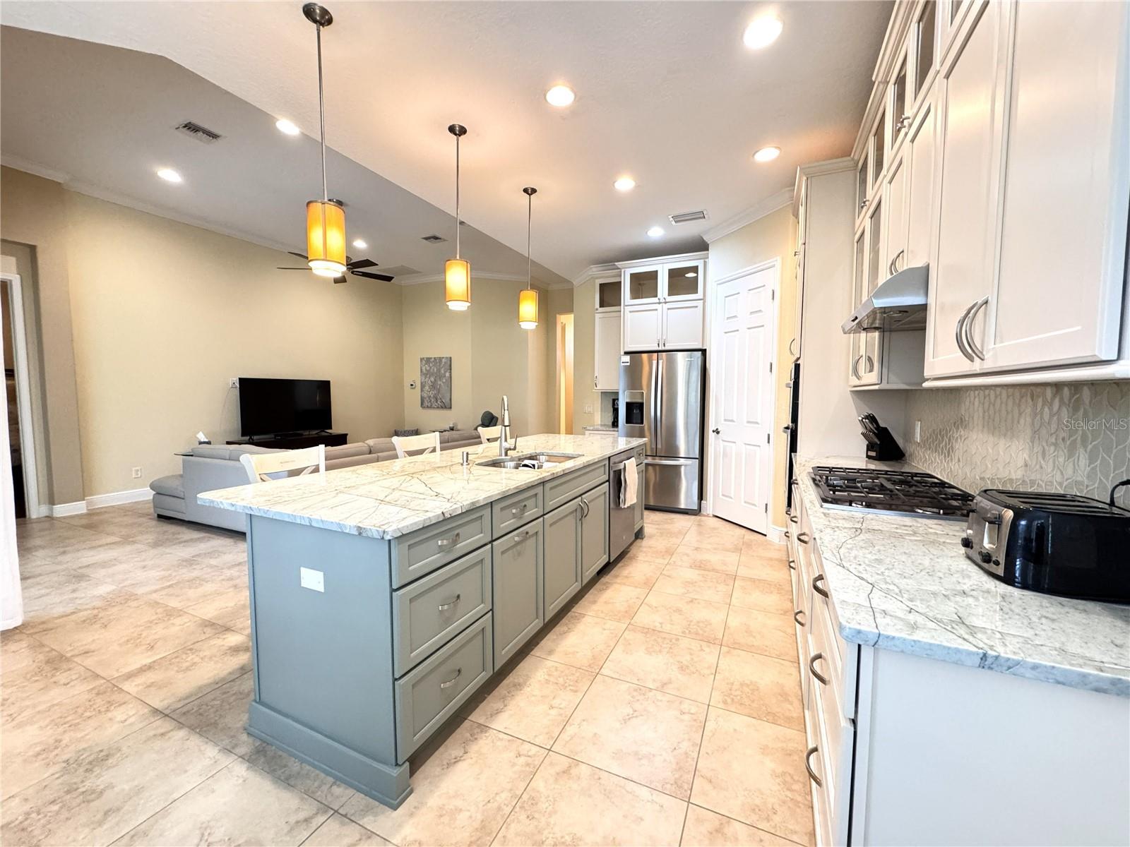 1240 Diamond Shore Loop, FL