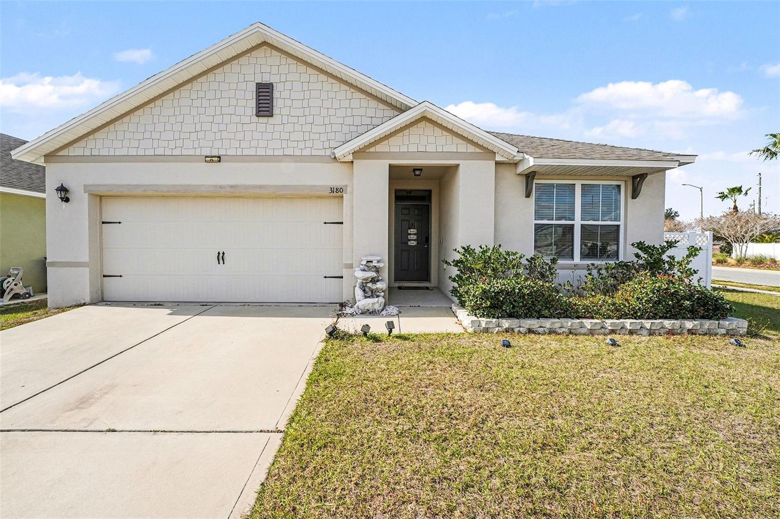 3180 Country Club Circle, FL