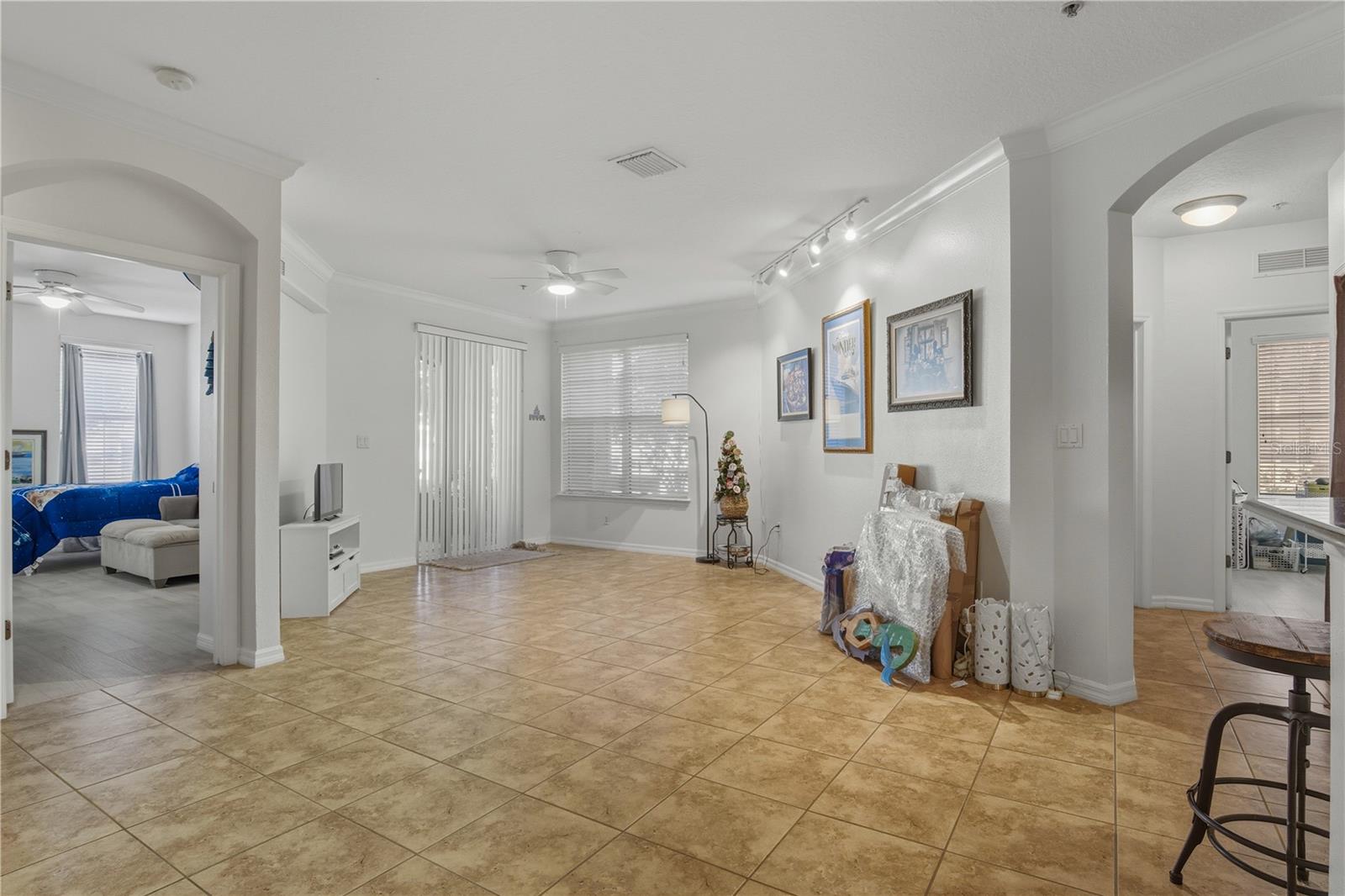 8180 Boat Hook Loop, FL