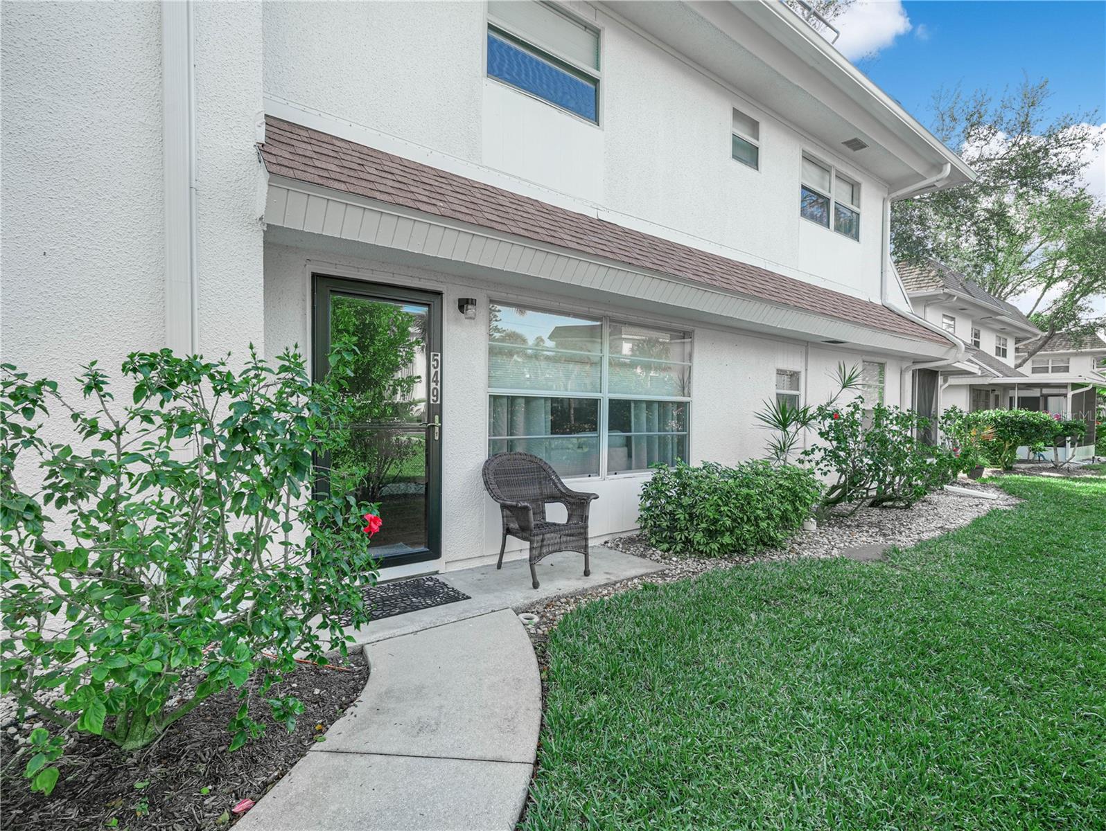 549 Sutton Pl #T 19, FL