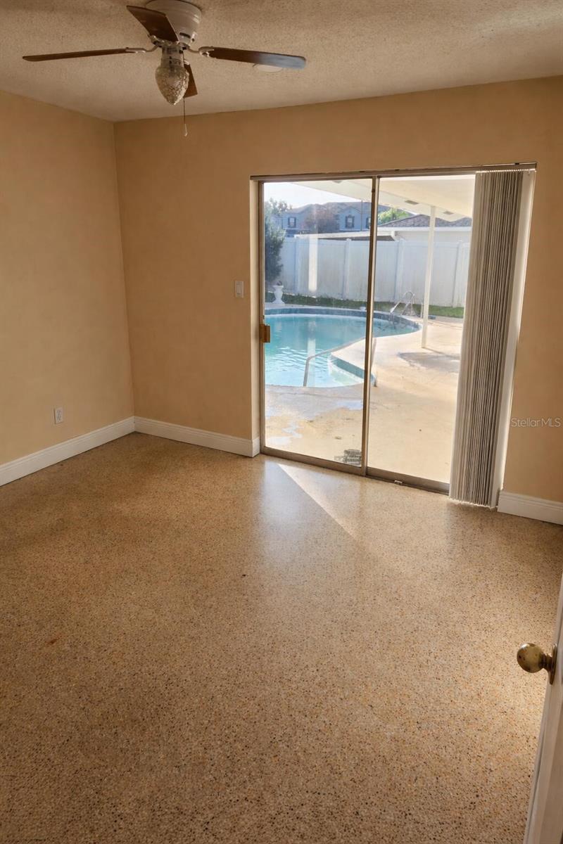 2421 Archer Boulevard, FL