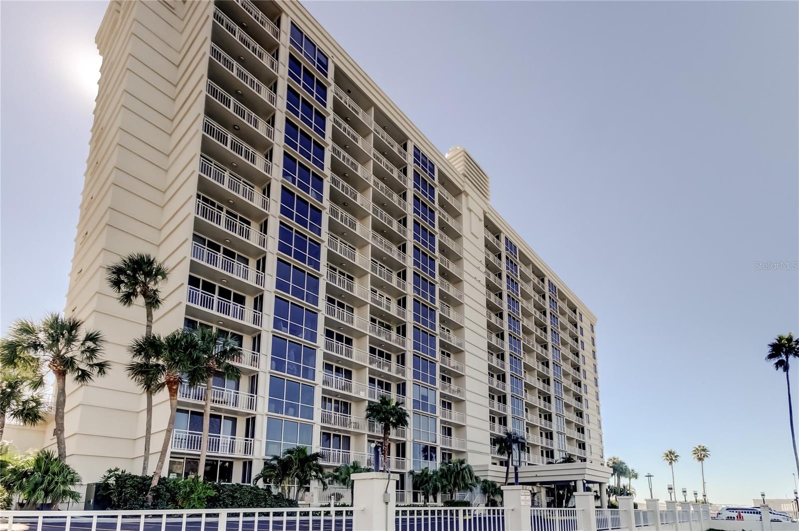 100 Pierce Street, FL