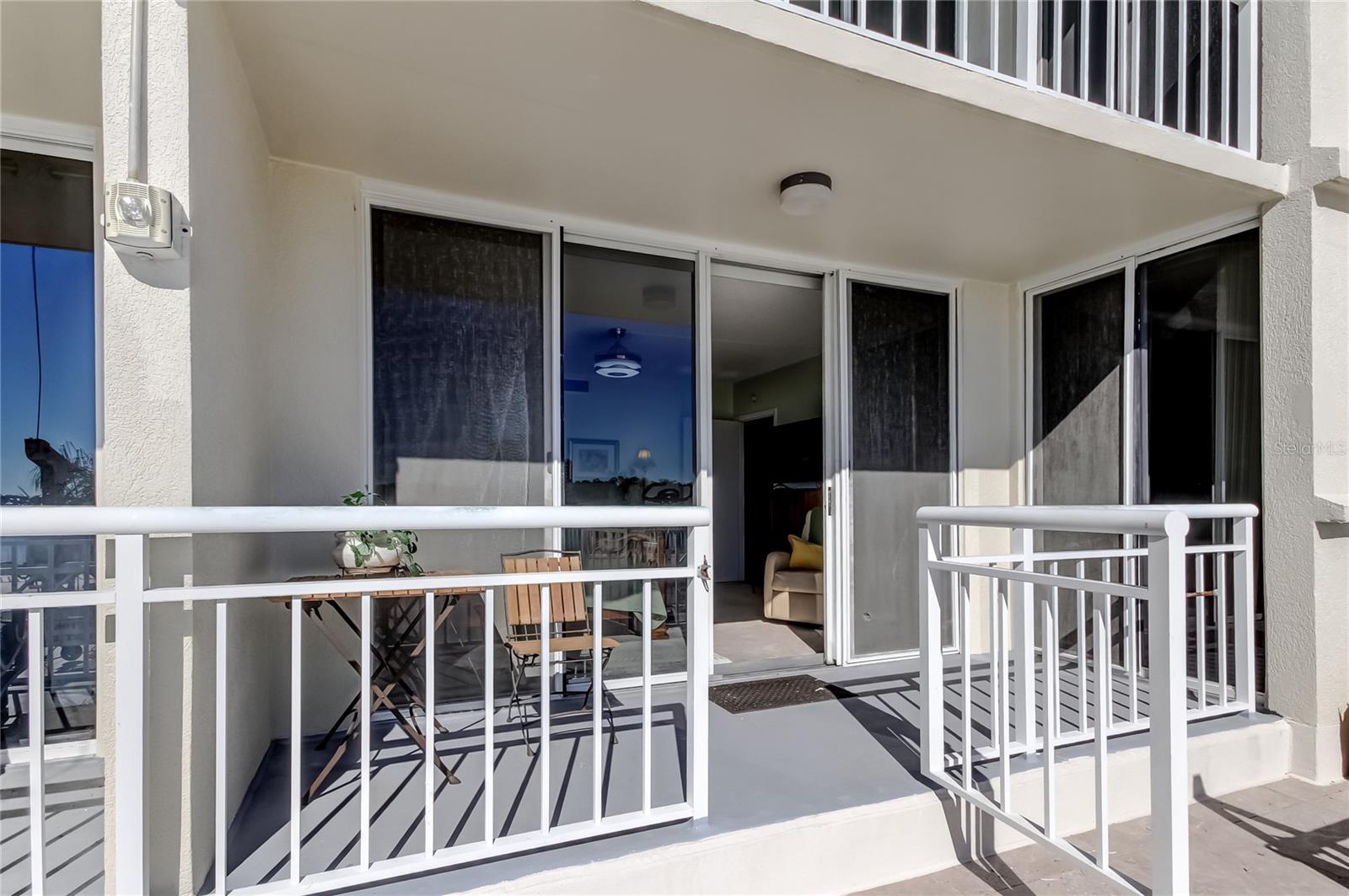 100 Pierce Street, FL