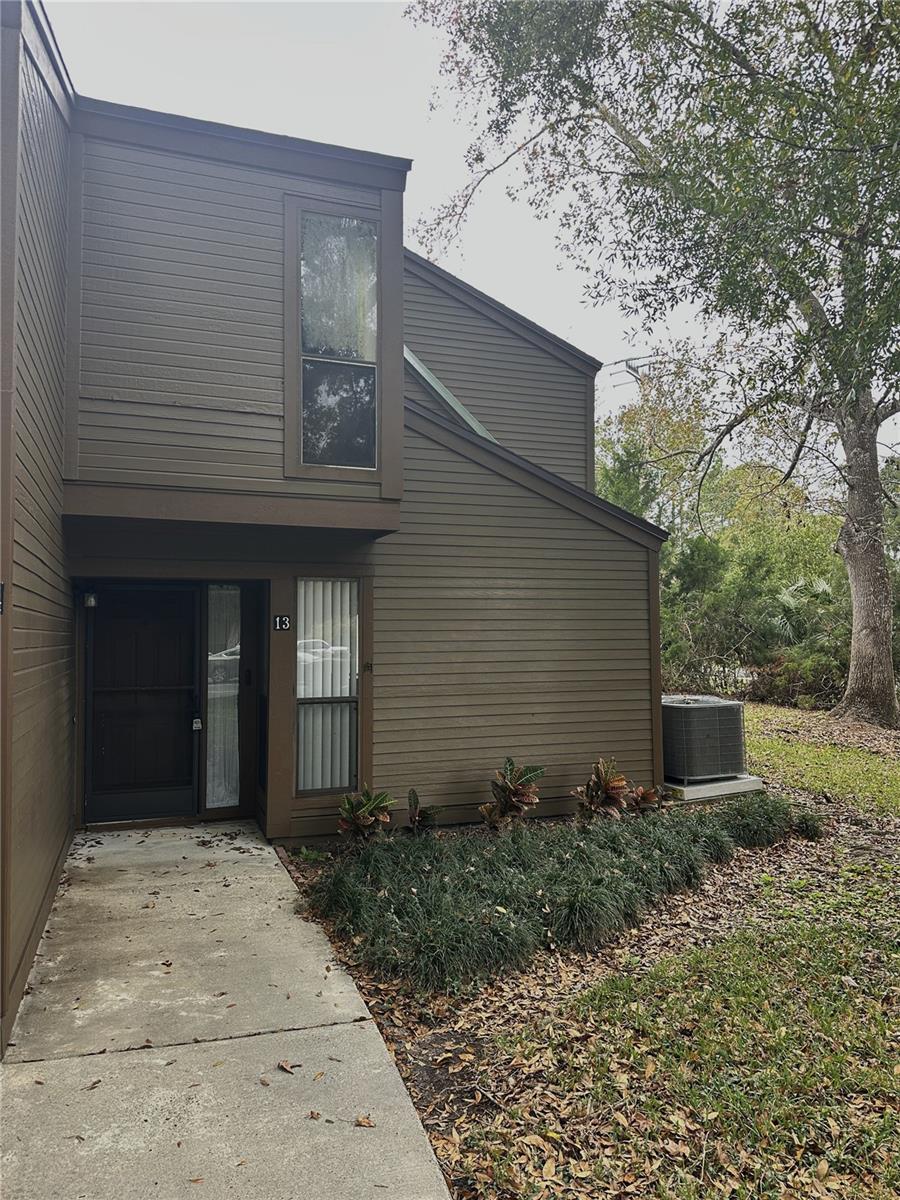 13 Surrey Court, FL