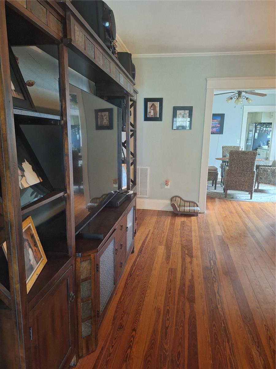 1127 Lakeshore Boulevard, FL