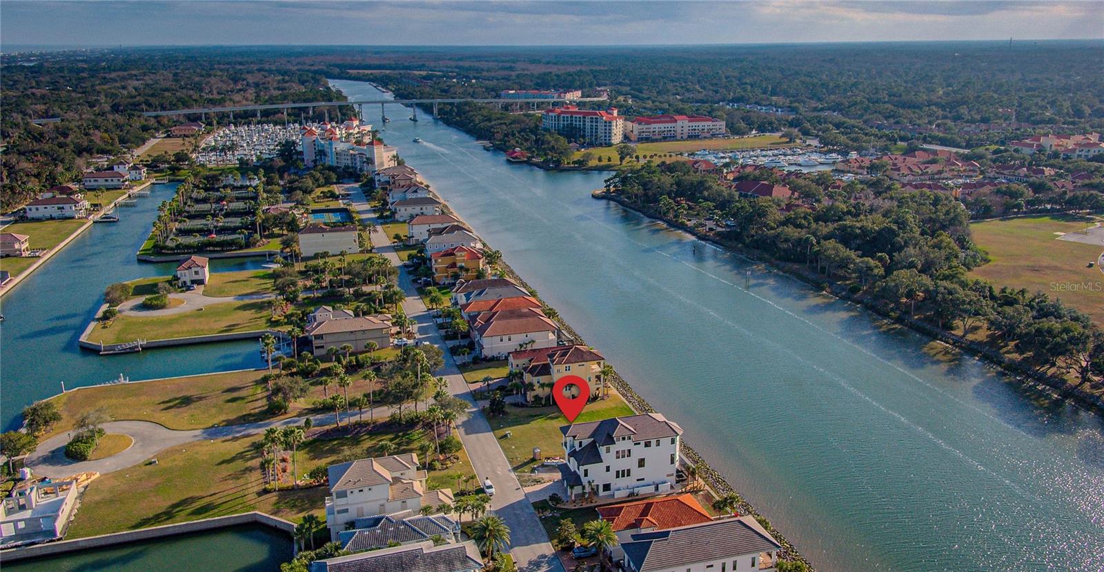 276 Yacht Harbor Dr, FL