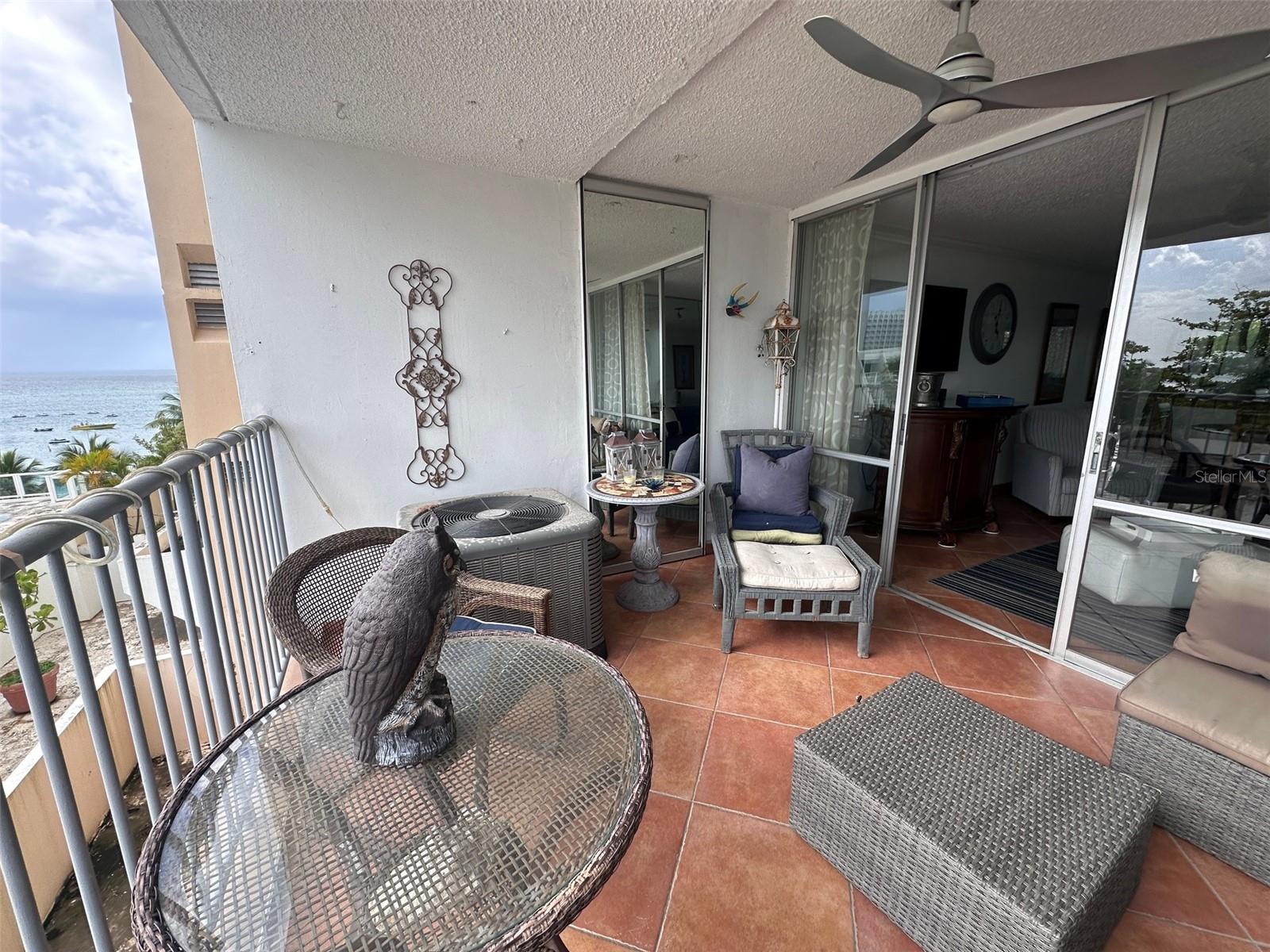 6165 Ave. Isla Verde, PR