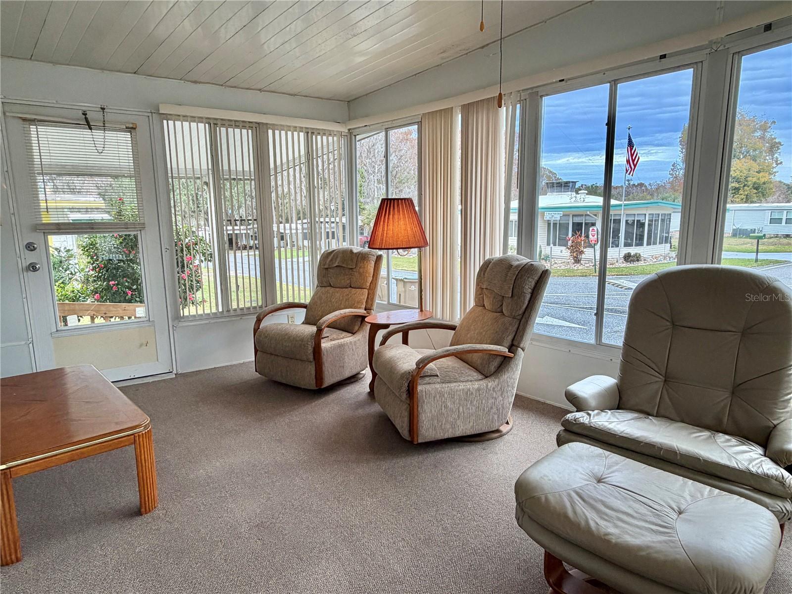 211 Aspen Circle, FL