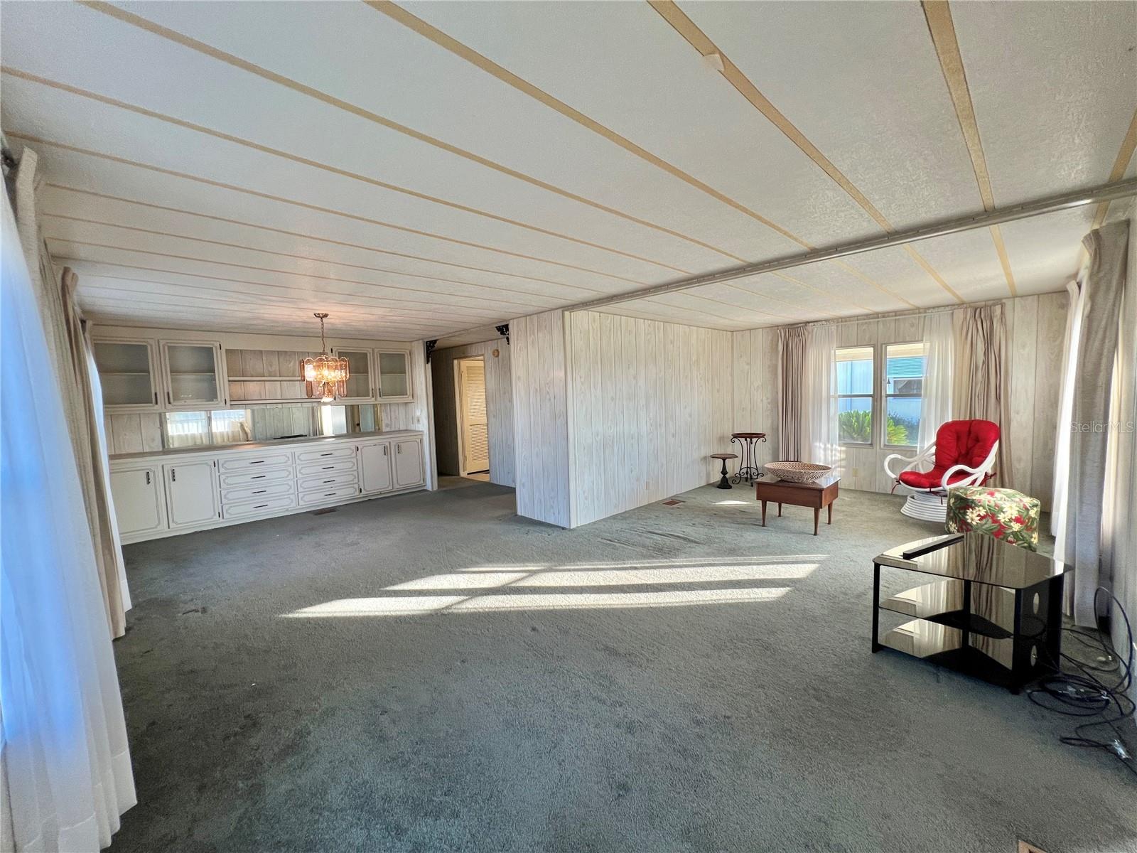 180 Hibiscus Way, FL